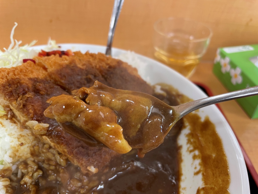 バラ肉入りカレー