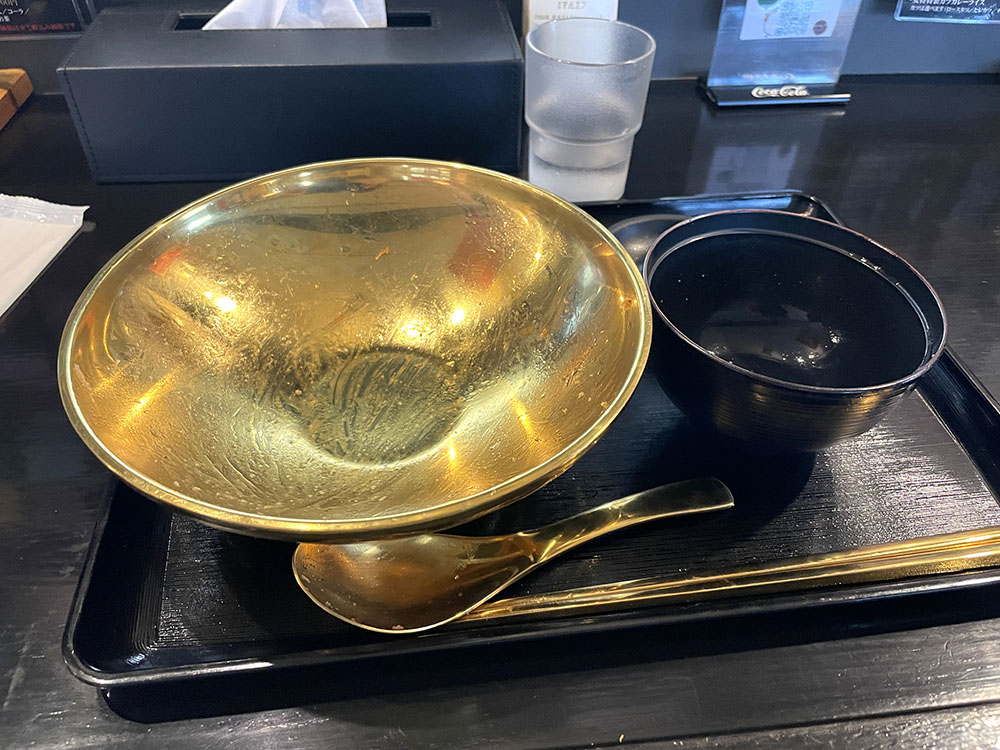 完食後の丼ぶり