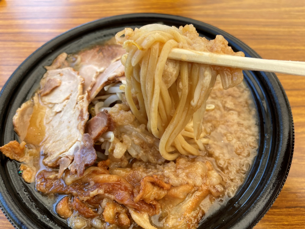 もっちりとした太麺