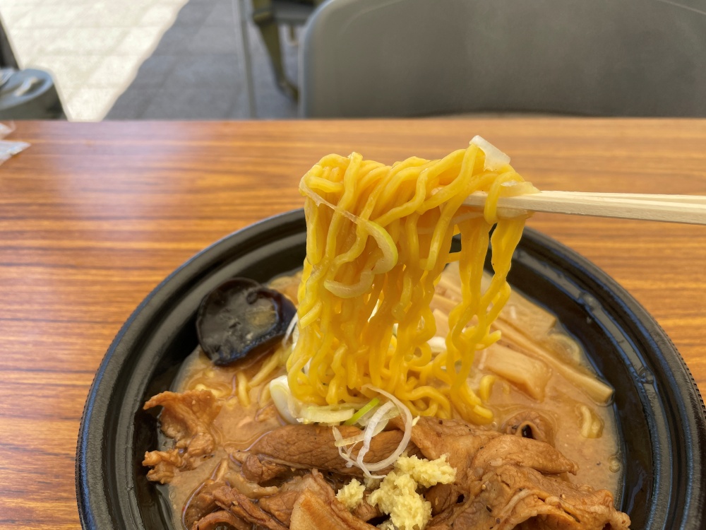 濃厚炙り豚盛り味噌らーめん