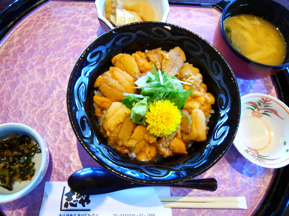 南三陸町『季節料理 志のや』で新鮮で贅沢なキラキラうに丼を堪能 南三陸町『季節料理 志のや』で新鮮で贅沢なキラキラうに丼を堪能