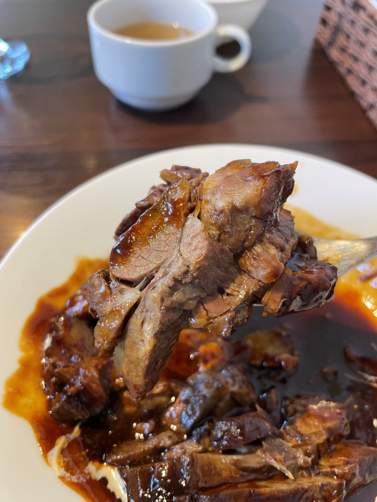 ボリューミーな牛タン