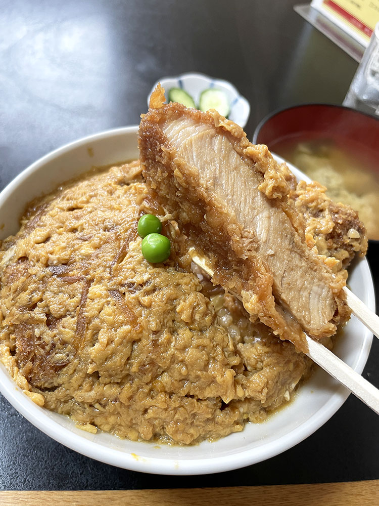 分厚いのに柔らかいカツ