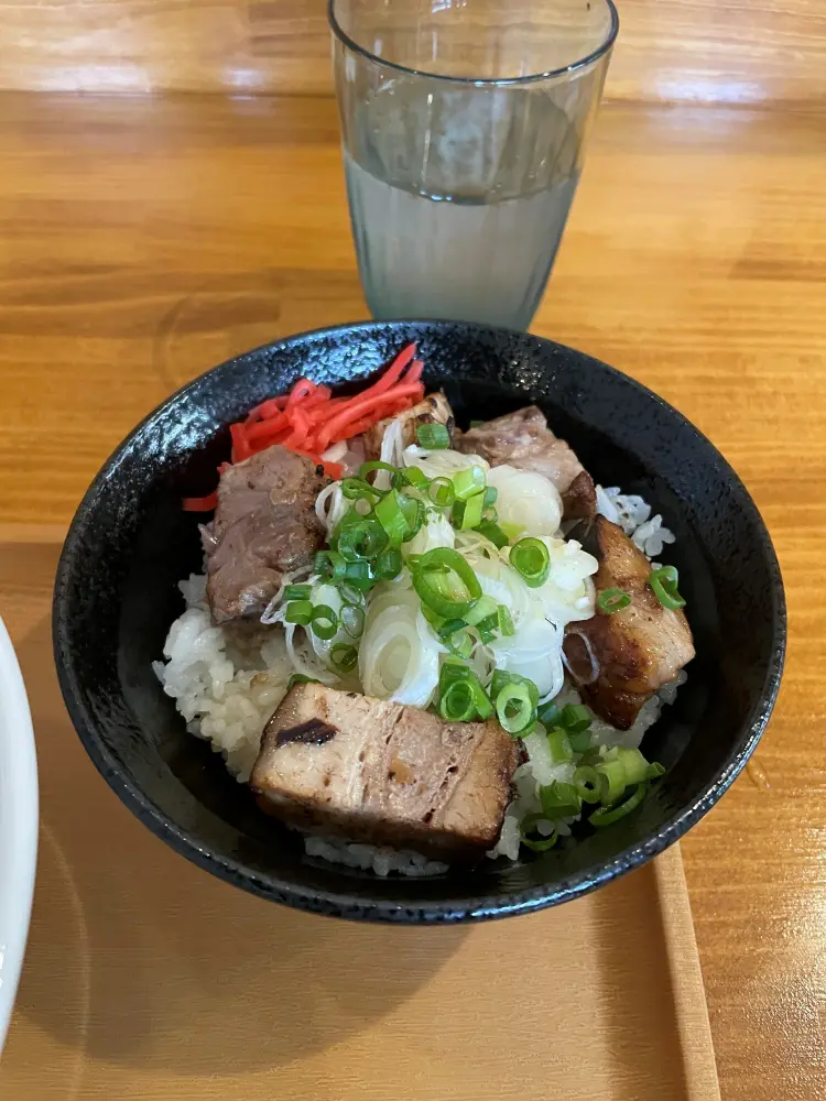 自家製麺風夏の肉飯