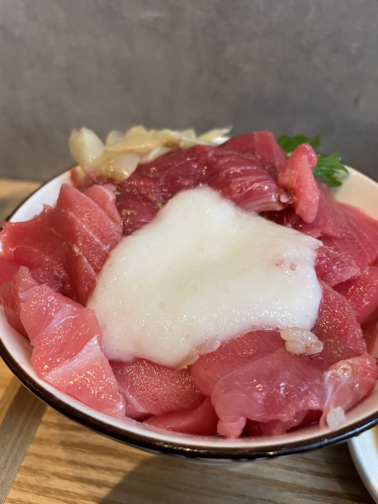 鮪山かけ丼