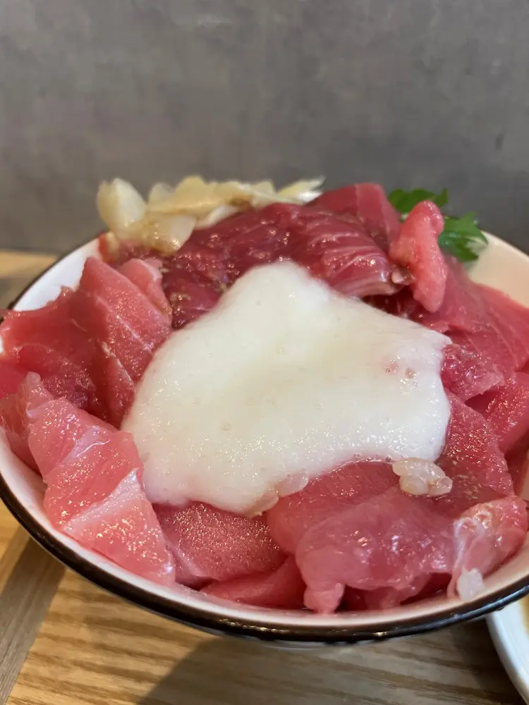 鮪山かけ丼