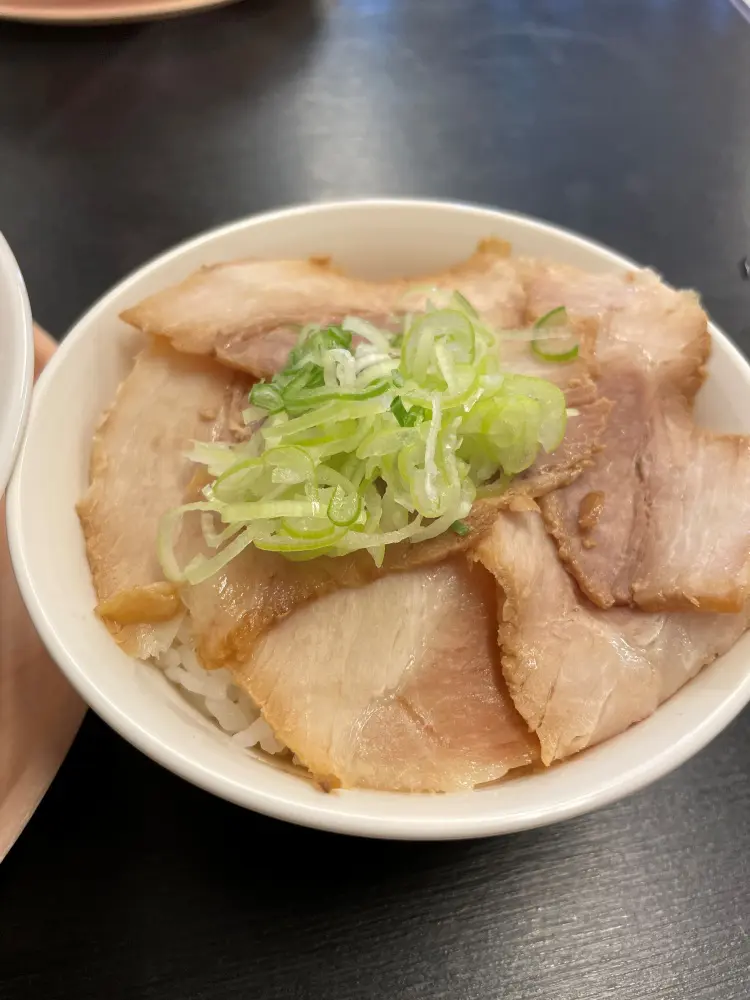 ミニチャーシュー丼