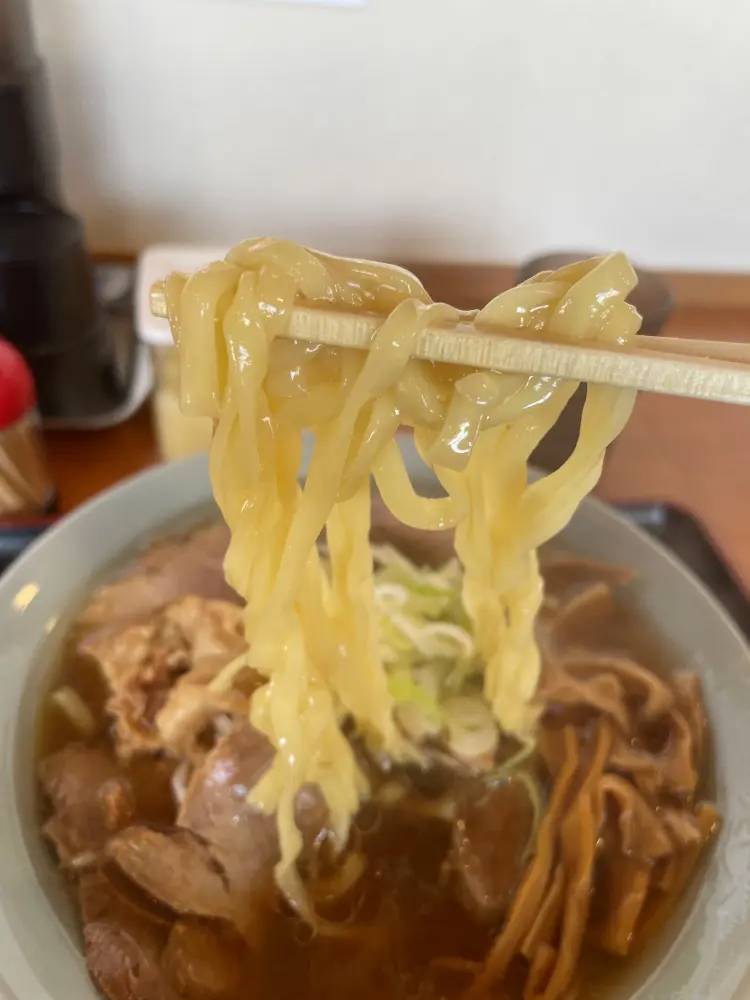 もちもちの平打ち麺