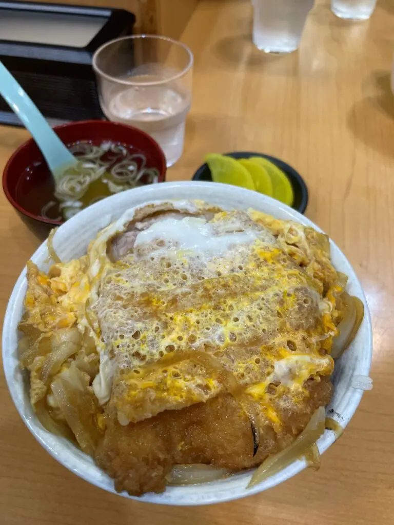 かつ丼ひさご分店のカツ丼