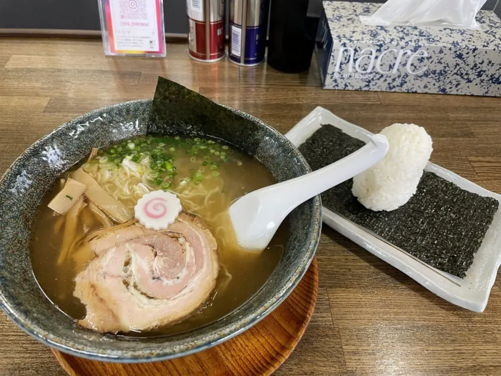 さばだし中華とチャーシューおにぎり