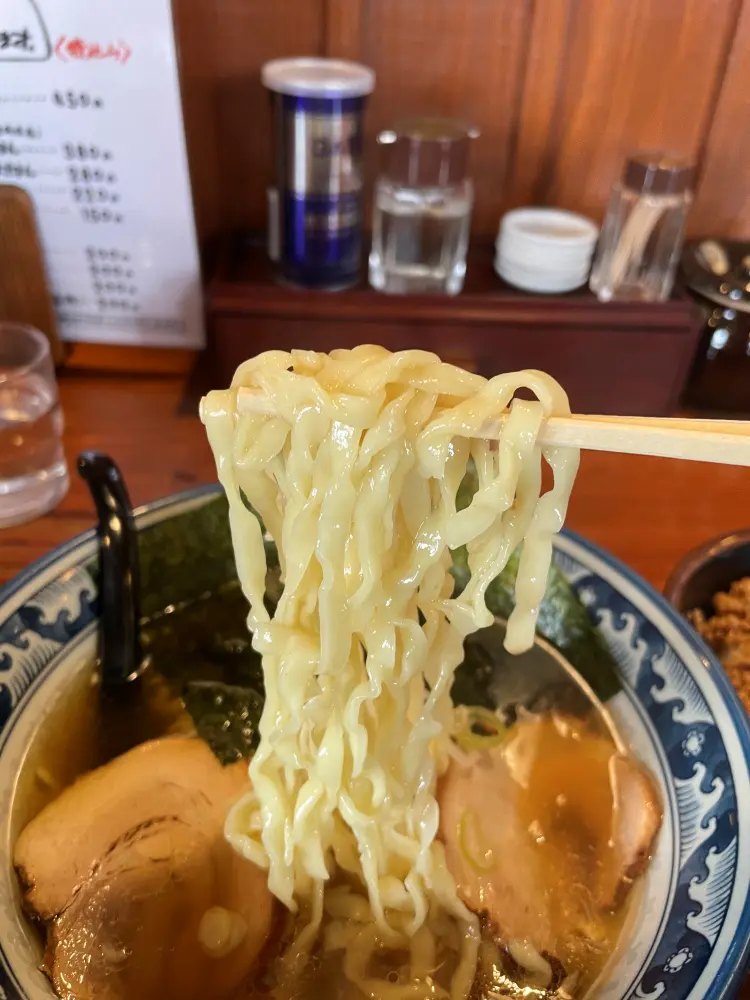 平打ちのプリッとした麺