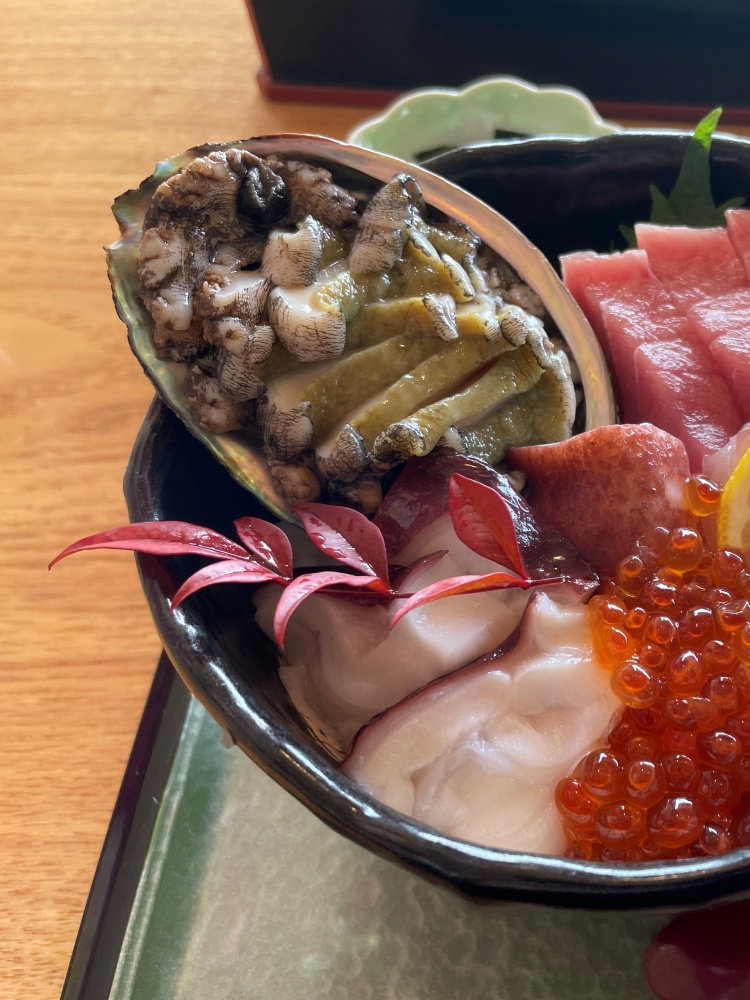 豪華なアワビ