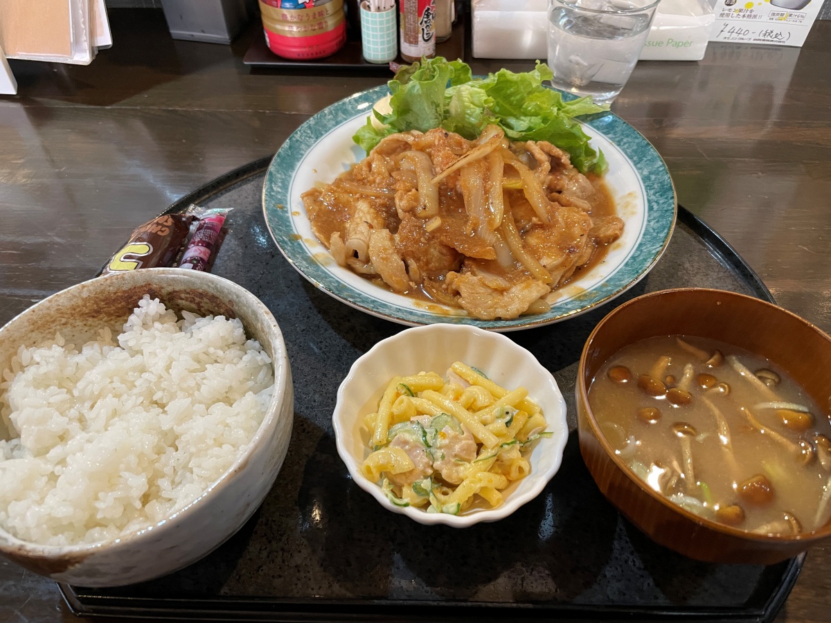 石巻市大街道の『饗夢味や（あゆみや）』で鬼コスパな生姜焼き定食を