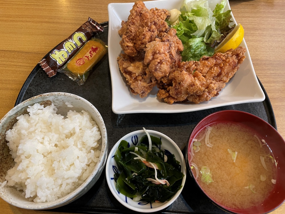 鶏の唐揚げ定食