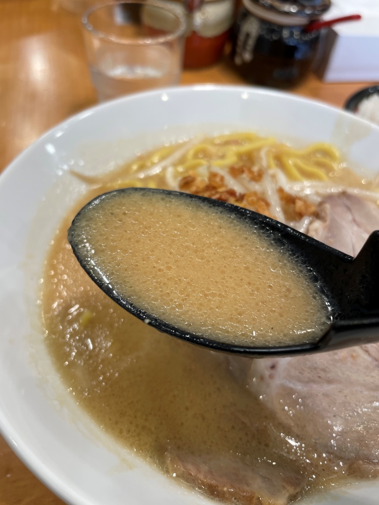 濃厚なコクうまスープ