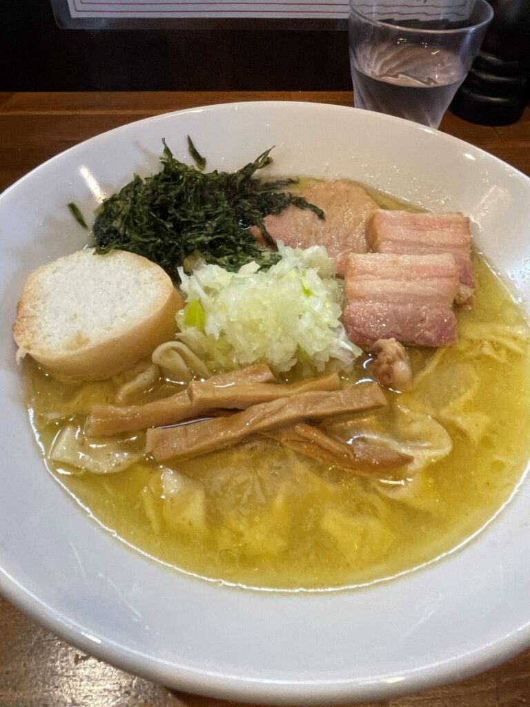 自家製麺ラカンのラーメン