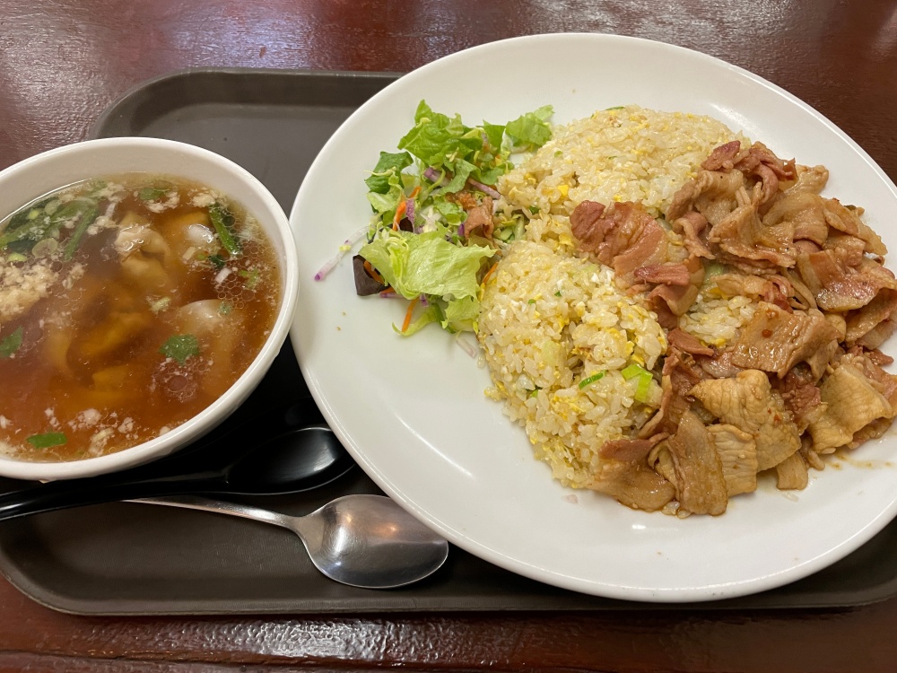 盛りの良いチャーハン