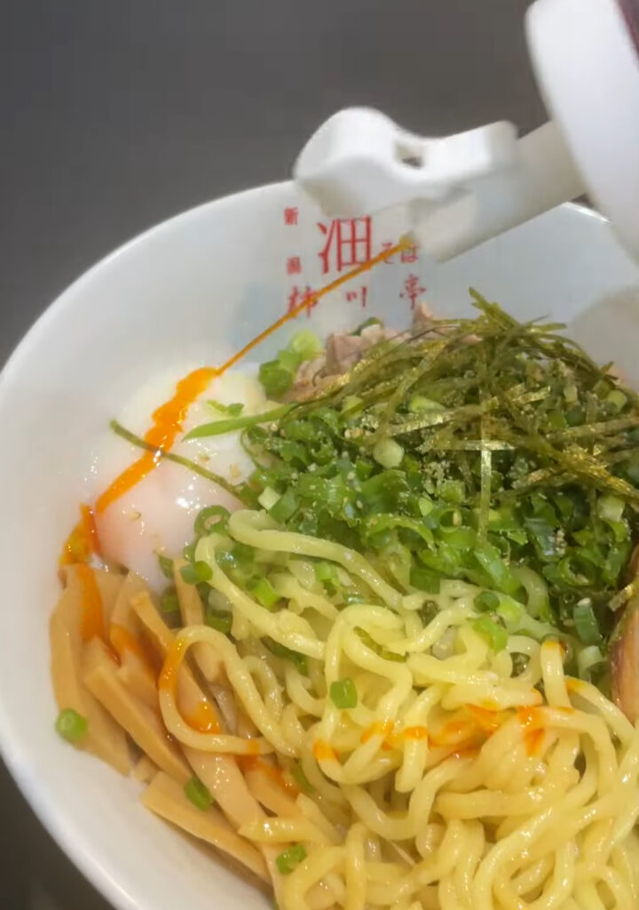 ラー油をかける