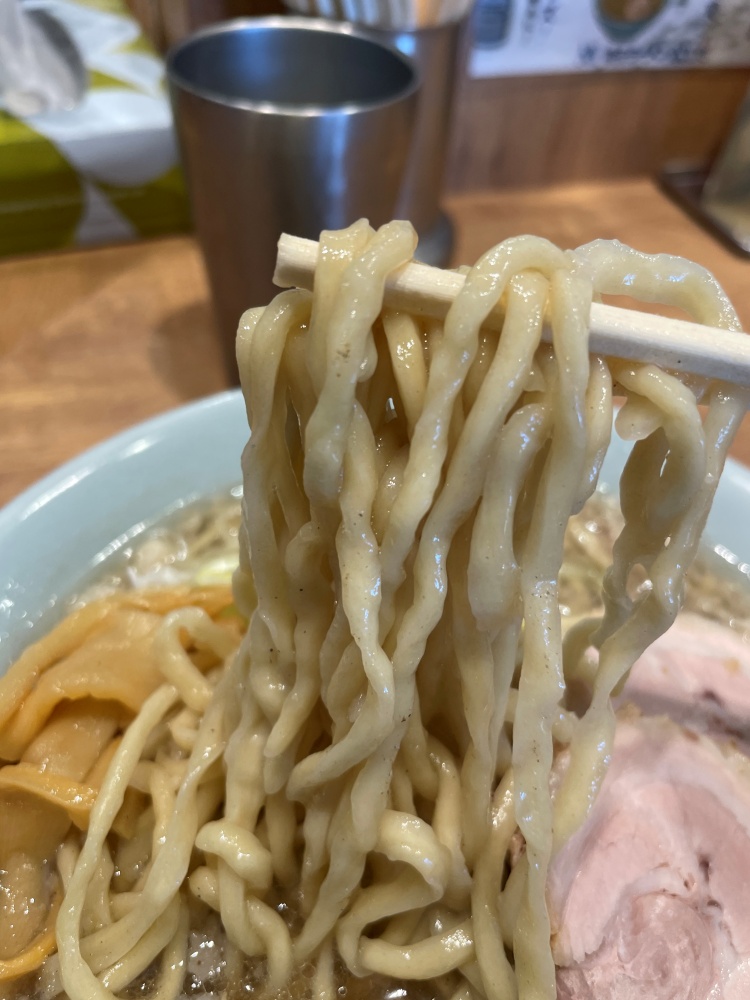 モチモチの太麺