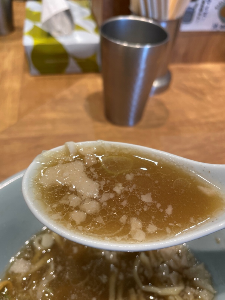 背脂たっぷりなスープ