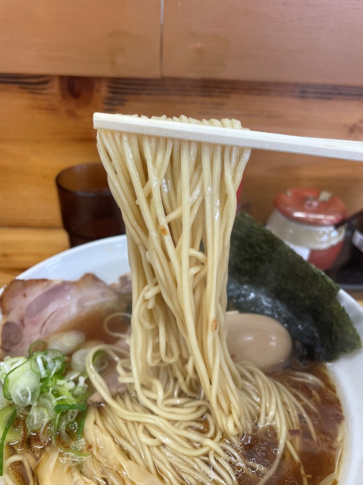 棣鄂のストレート細麺