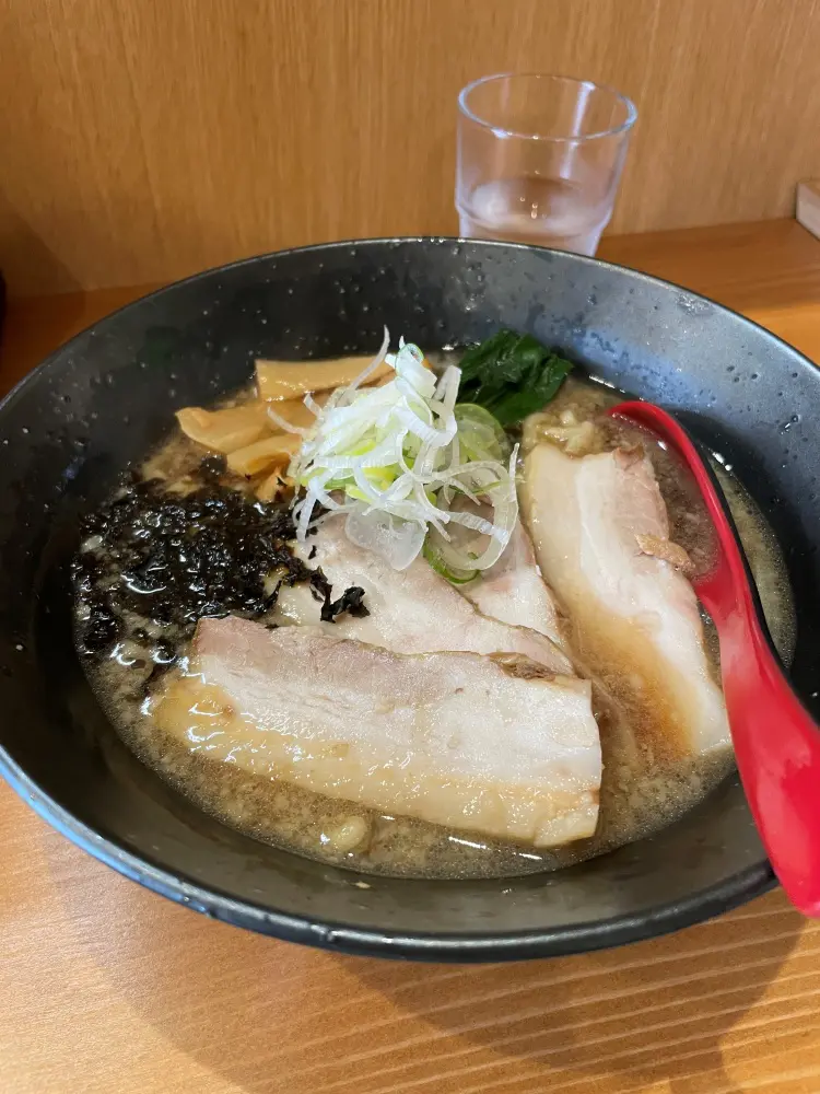 豚骨醤油チャーシュー麺