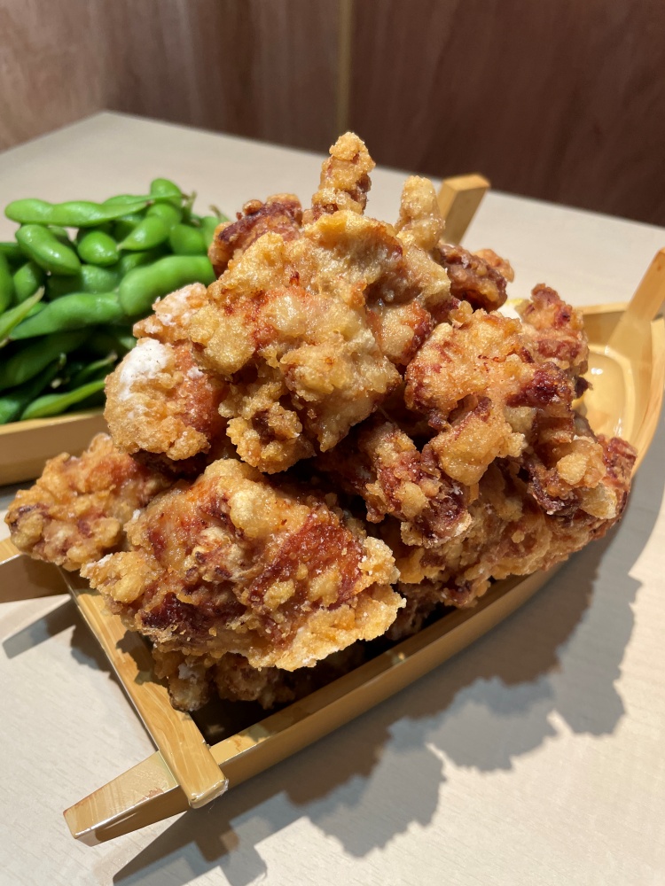 大ばか盛り鶏の唐揚げ