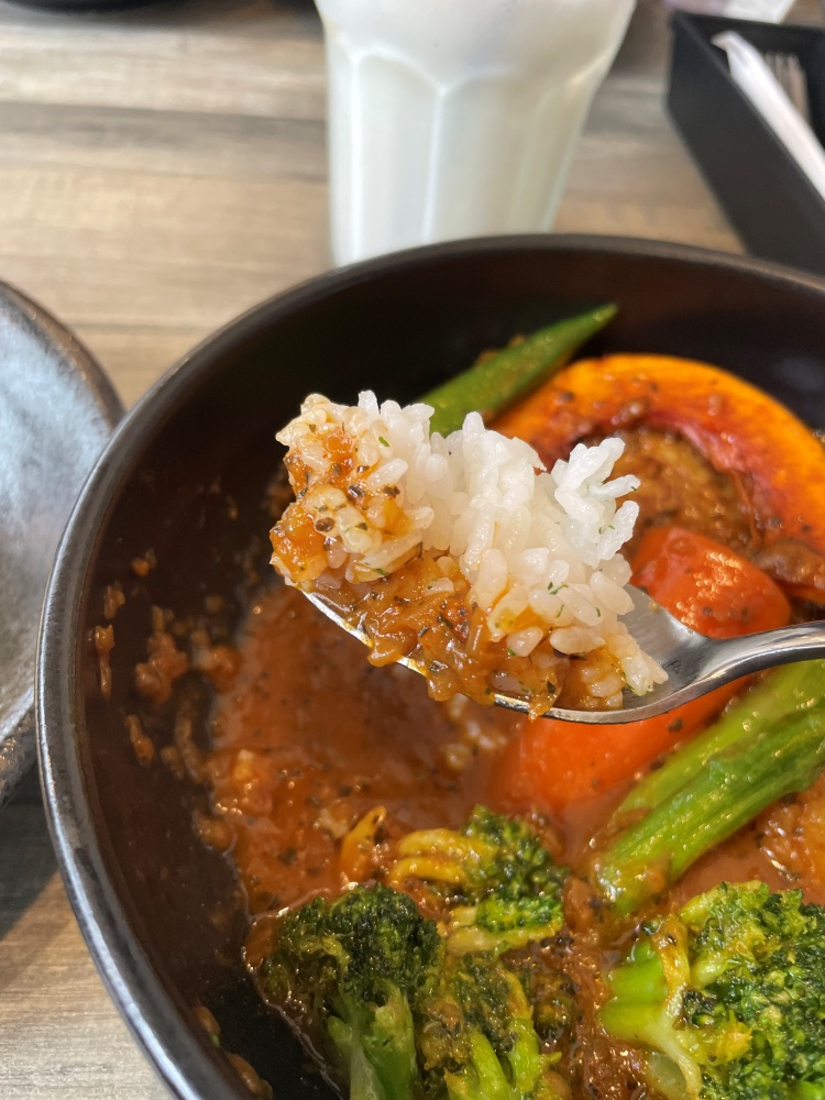 カレーに浸したライス