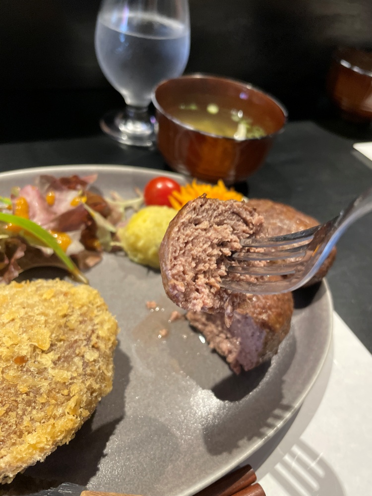 肉肉しいハンバーグ