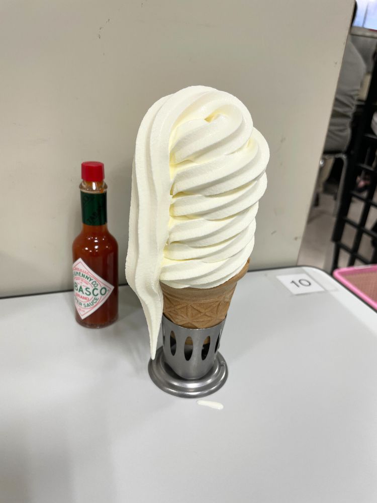 マルカンビル大食堂のソフトクリーム