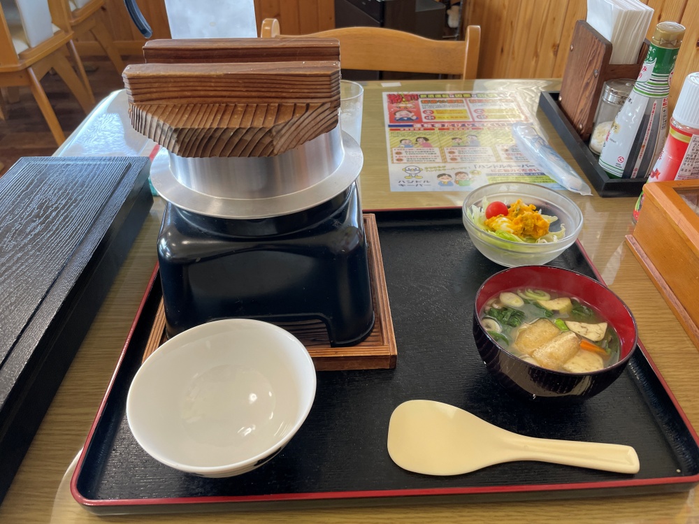 食事処 おおとものはらこ釜めし