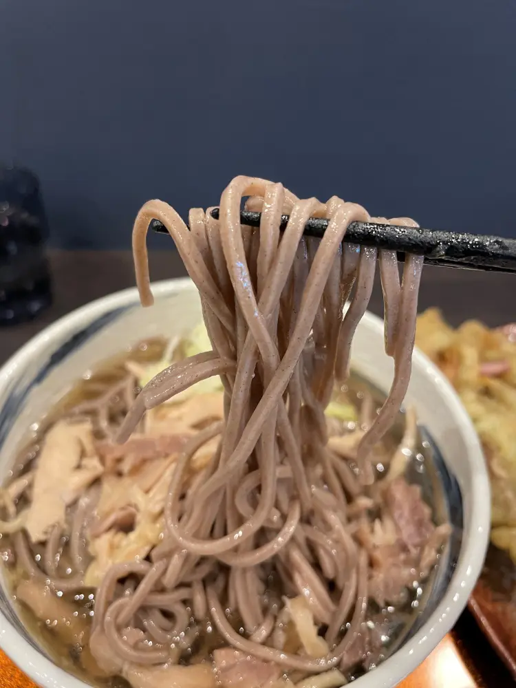 冷たく締まった蕎麦