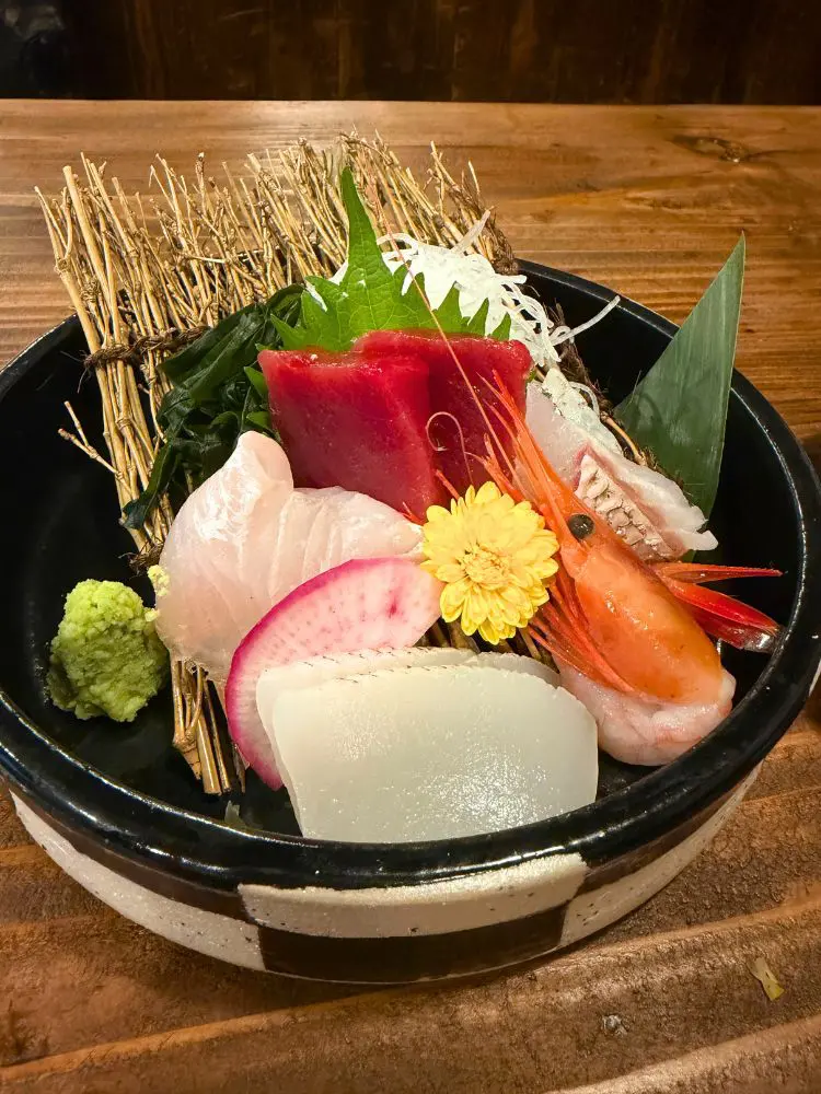 刺し身盛り合わせ