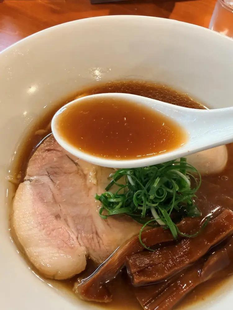 濃いめの醤油スープ