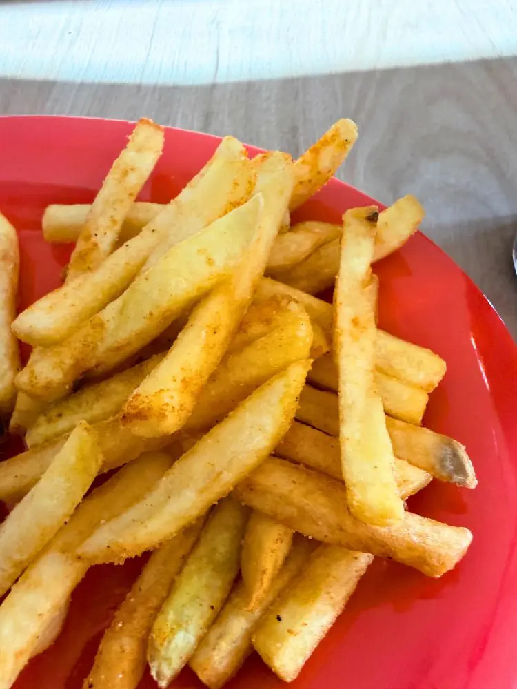 カリカリのフライドポテト