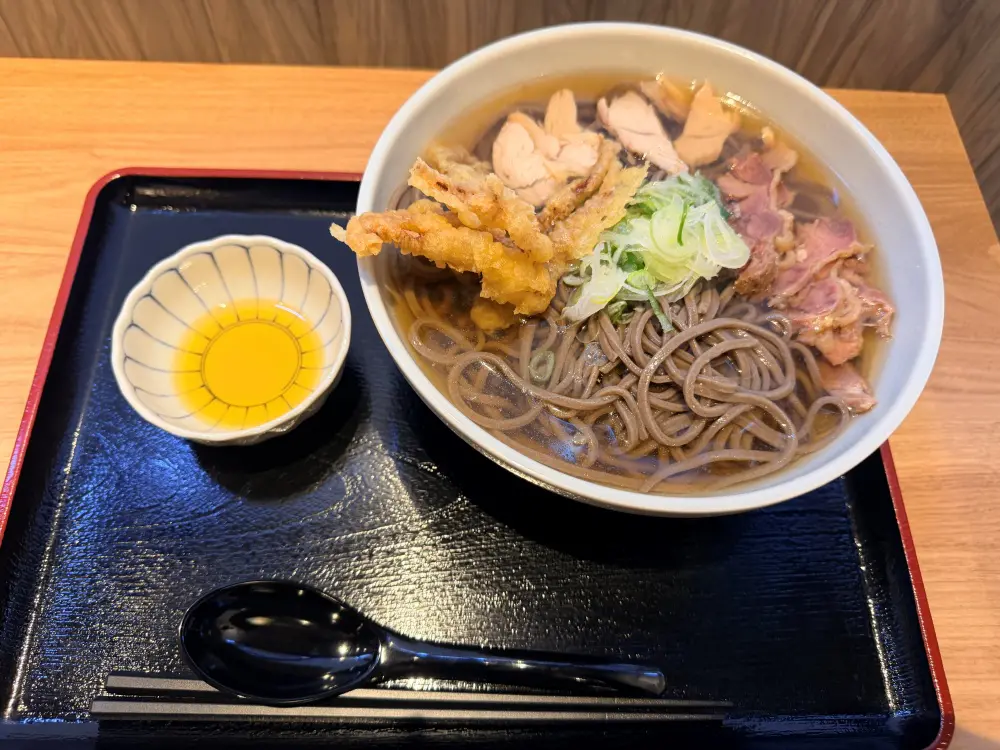 ゲソ天冷たい肉そば