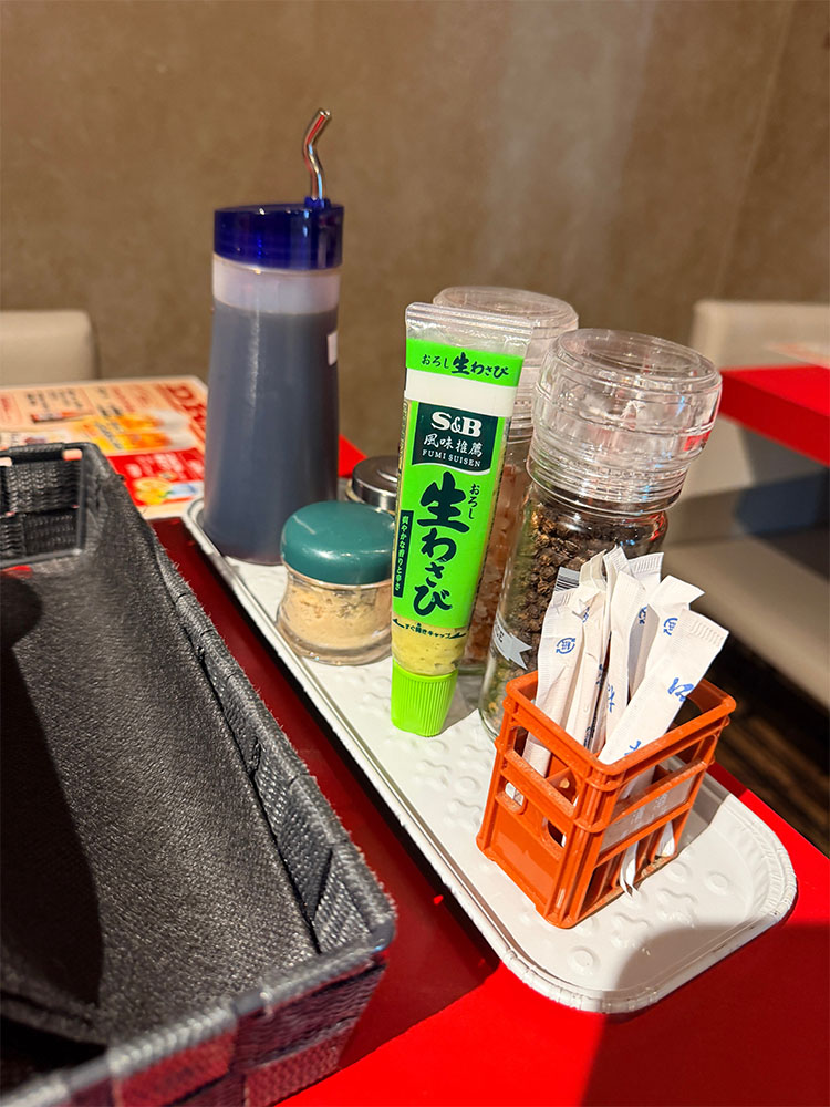 卓上の調味料