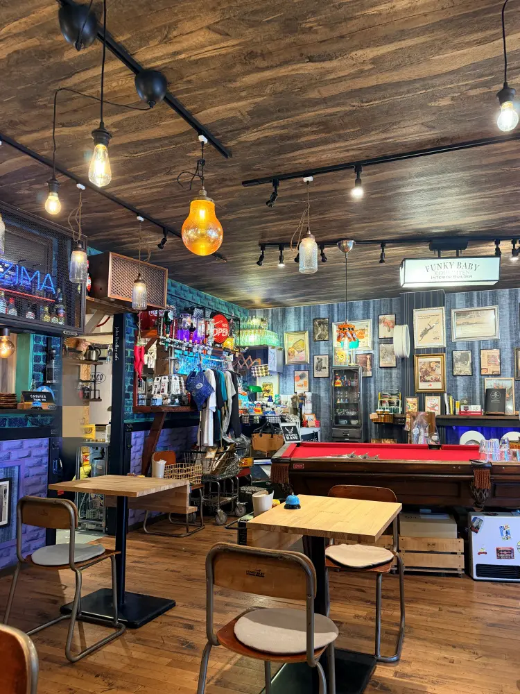 おしゃれな店内