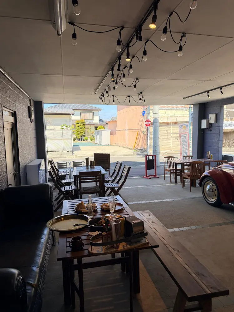 ガレージ型テラス席