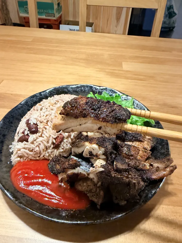 柔らかくジューシーなジャークチキン