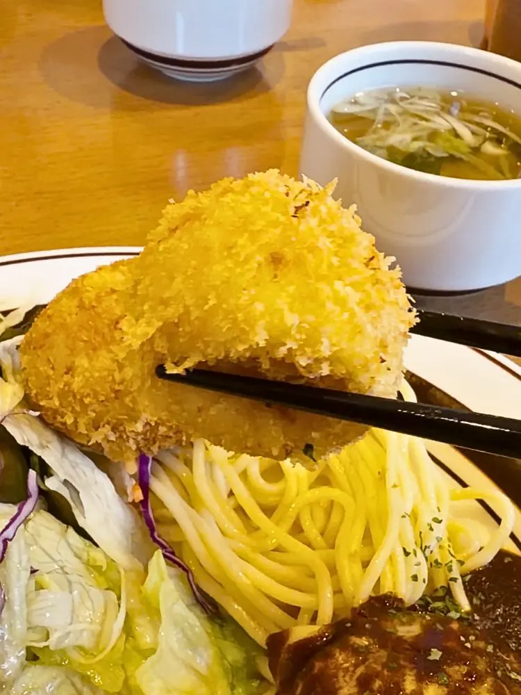 とろけるクリームコロッケ