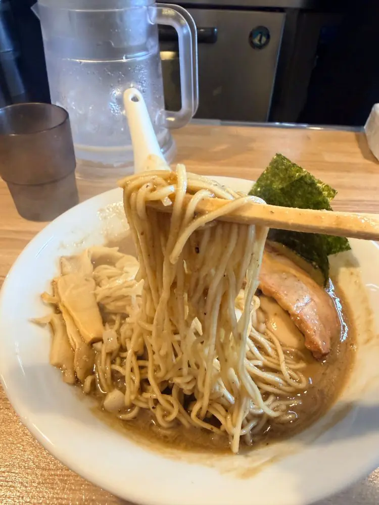 低加水の細麺