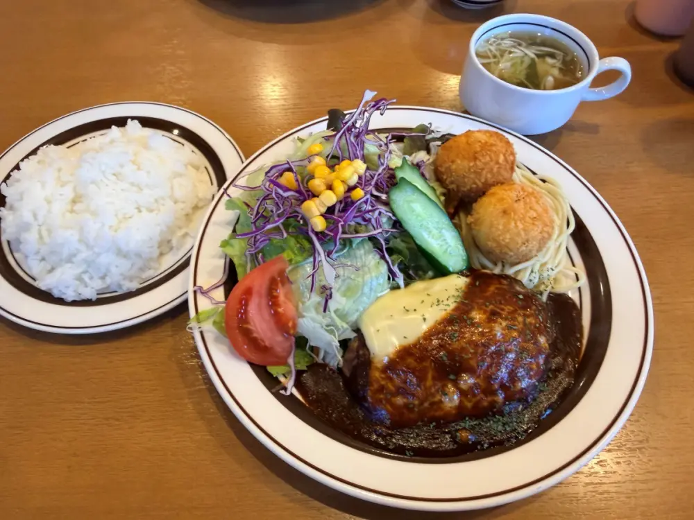 デミグラスハンバーグセット