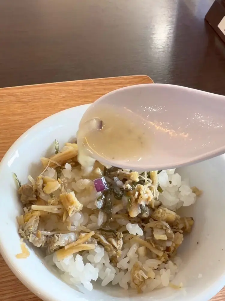 あさりご飯にスープ