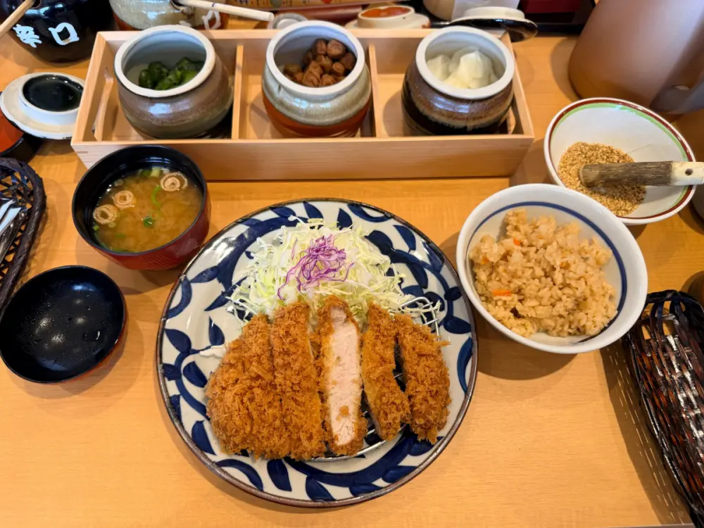 厚切り熟成ロースかつ