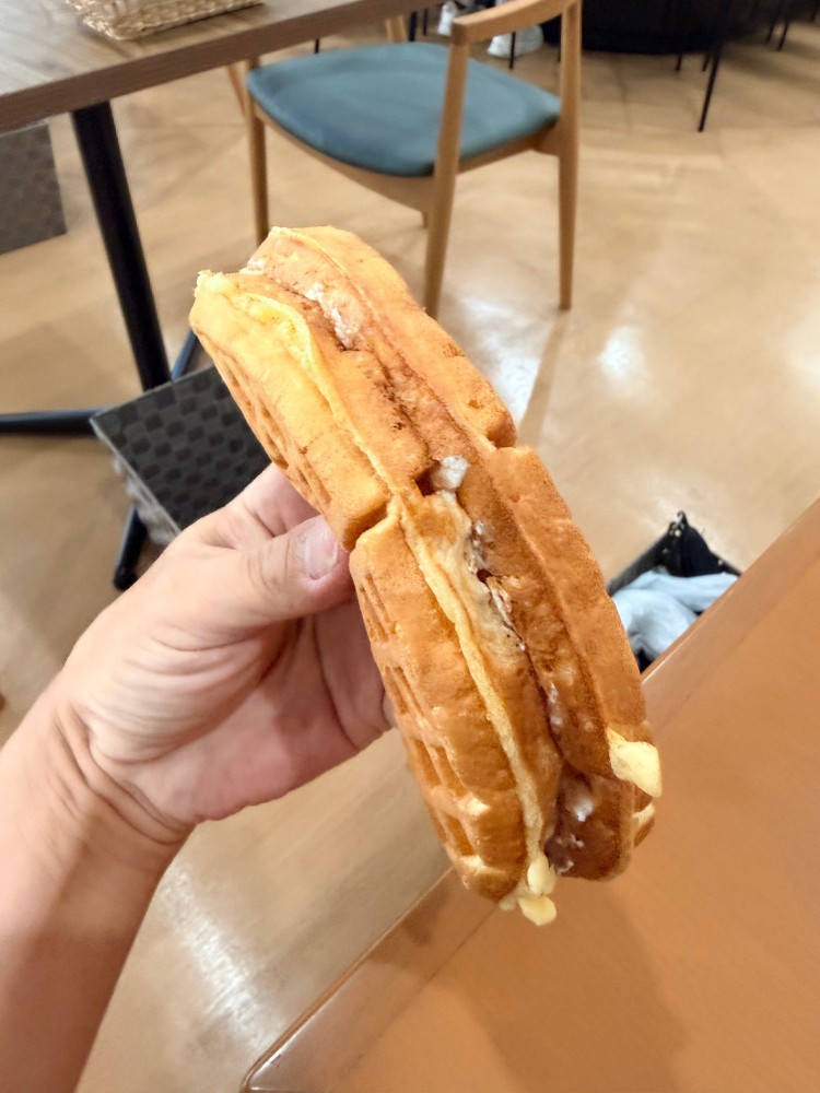 クリームワッフル