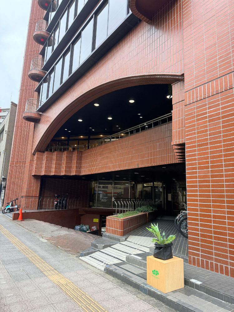 建物の入口