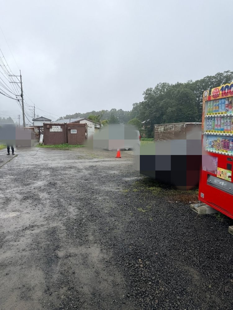 ざおう食堂の駐車場２