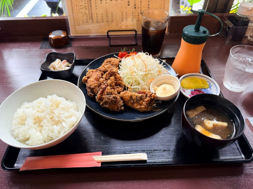 ざおう食堂の唐揚げ定食