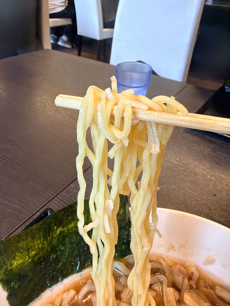 柔らかめの細麺